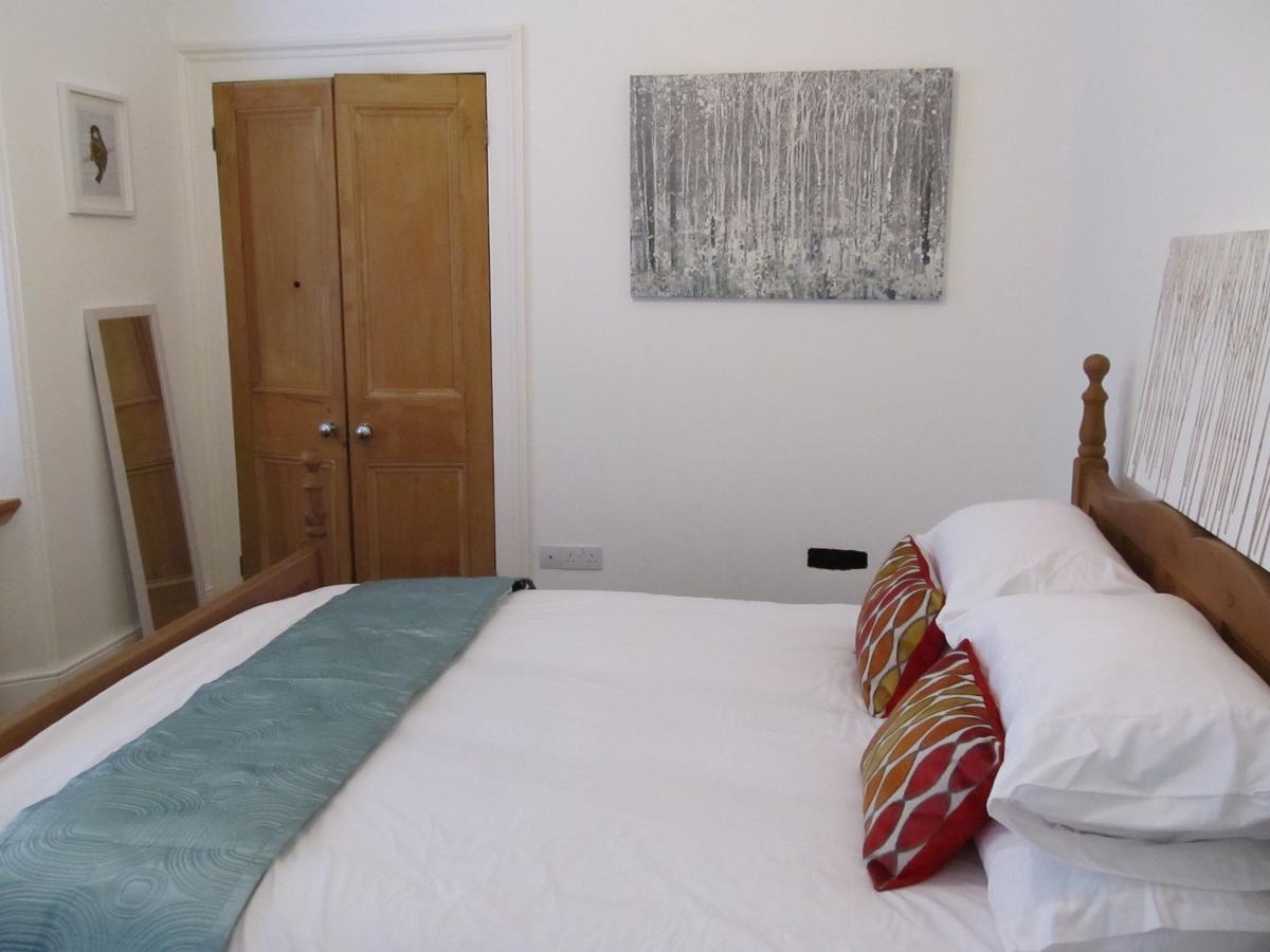 The Beatnik, Victorian Townhouse Apartment With Parking Plymouth Bagian luar foto